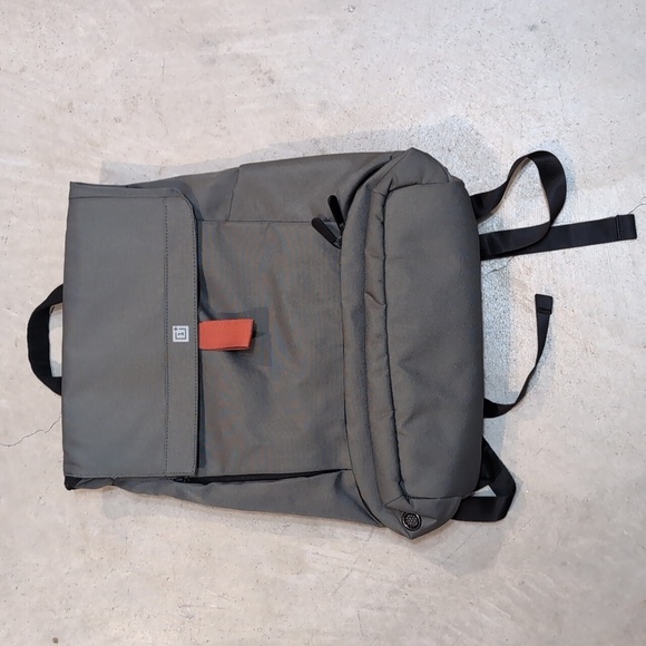 OnePlus Explorer Backpack Gray - Picture 1 of 5